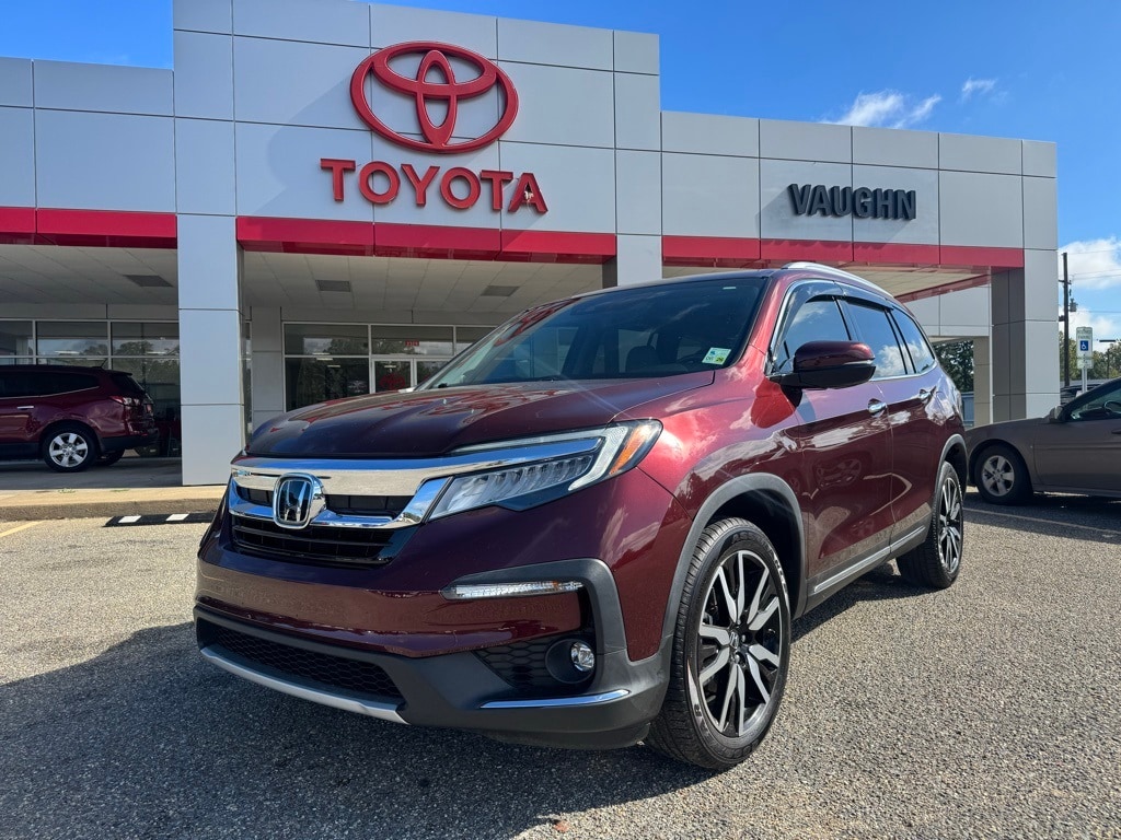 2019 Honda Pilot Elite's photo