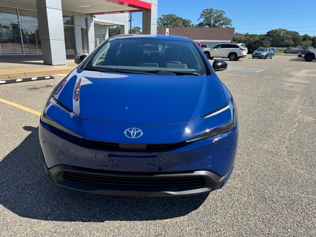 New 2026 Toyota Prius LE LE