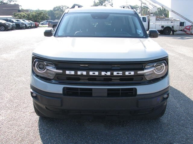 2023 Ford Bronco Sport Outer Banks photo 2