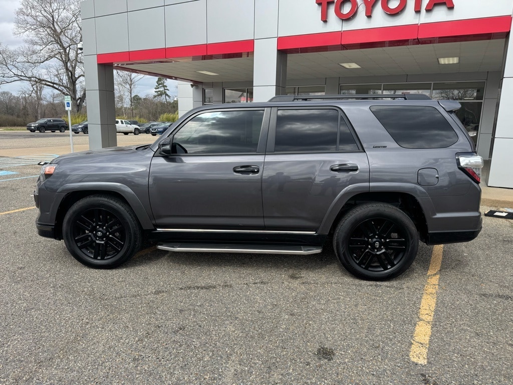 2021 Toyota 4Runner Night Shade - Photo 8