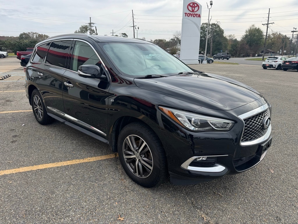 Used 2017 INFINITI QX60 Base SUV