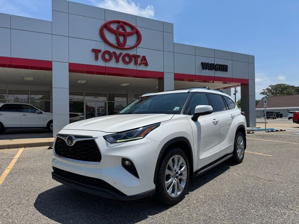 Used 2021 Toyota Highlander Limited SUV