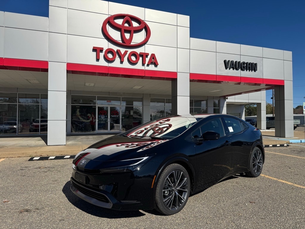 2026 Toyota Prius XLE's photo