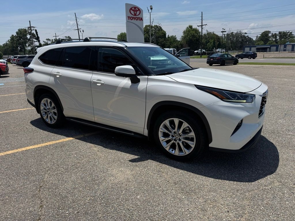 Used 2021 Toyota Highlander Limited SUV