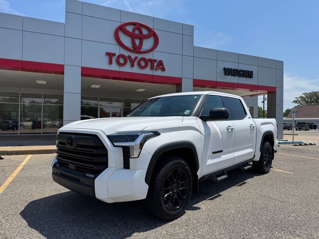 2025 Toyota Tundra Truck CrewMax 