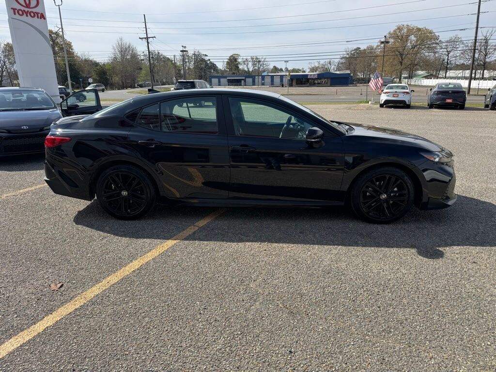 Used 2025 Toyota Camry SE Sedan