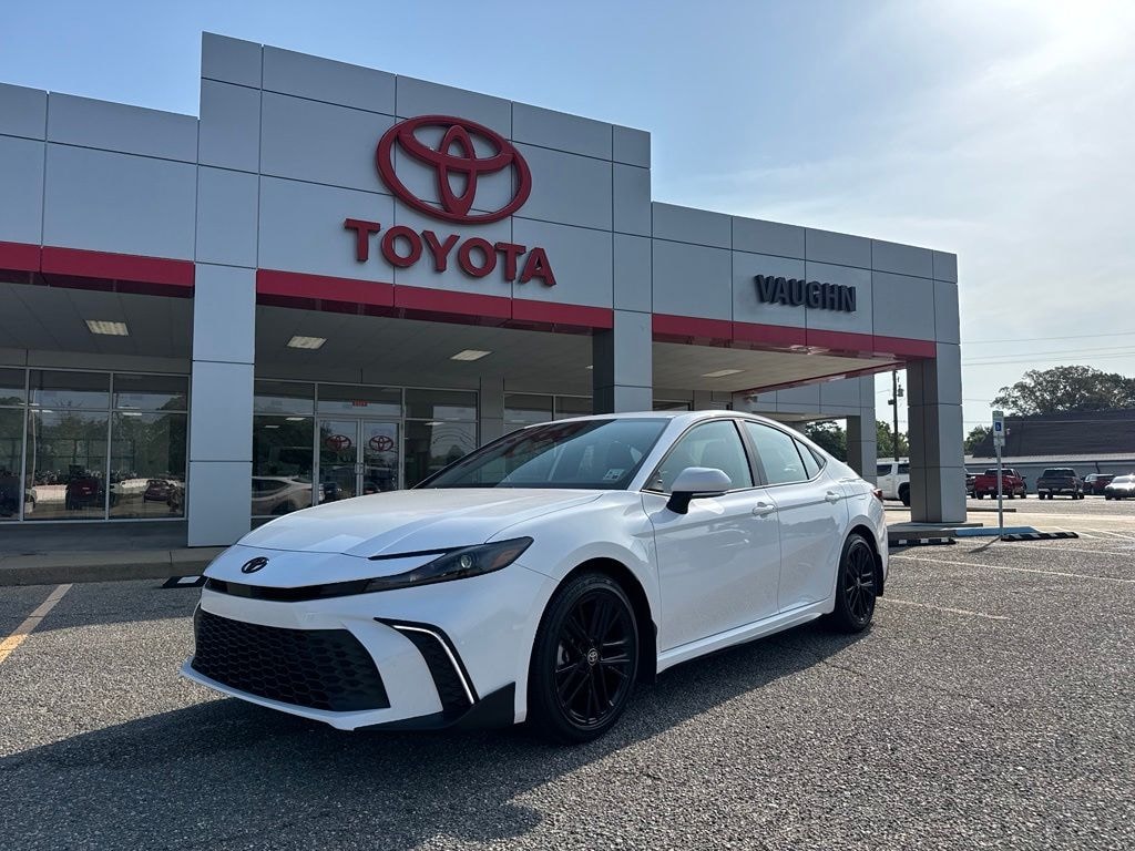 Used 2026 Toyota Camry SE Sedan