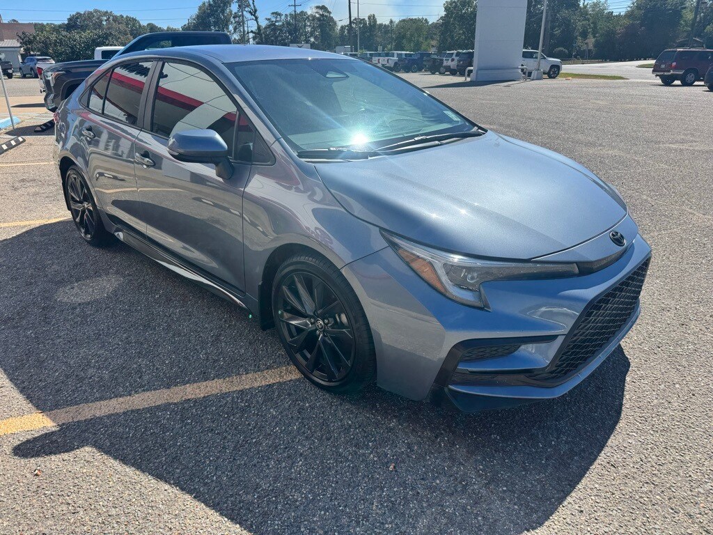 2023 Toyota Corolla SE photo 2