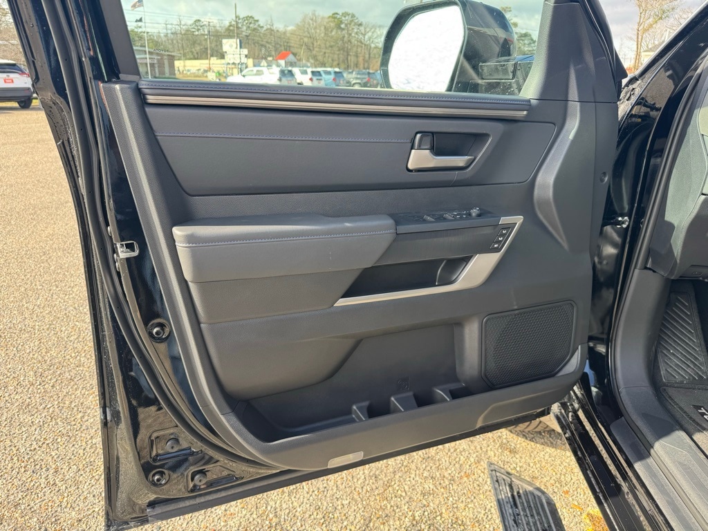 2026 Toyota Tundra Platinum - Photo 18