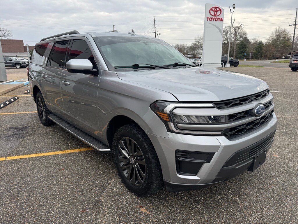 Used 2022 Ford Expedition Max XLT SUV