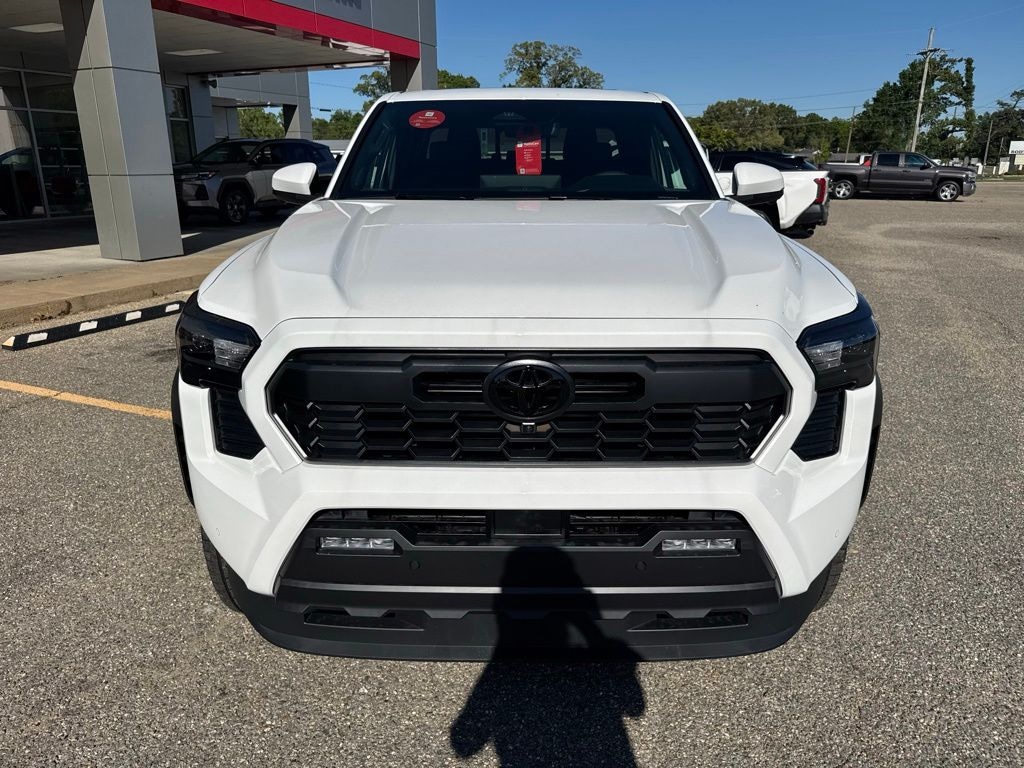 New 2026 Toyota Tacoma SR5 4X4 DOUBLE CAB