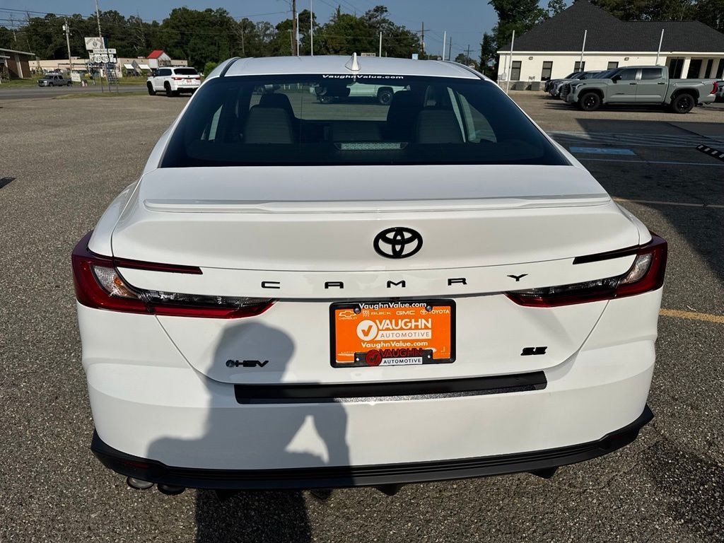 Used 2026 Toyota Camry SE Sedan