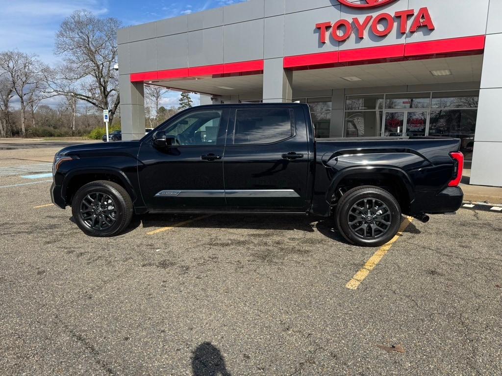 2026 Toyota Tundra Platinum - Photo 8