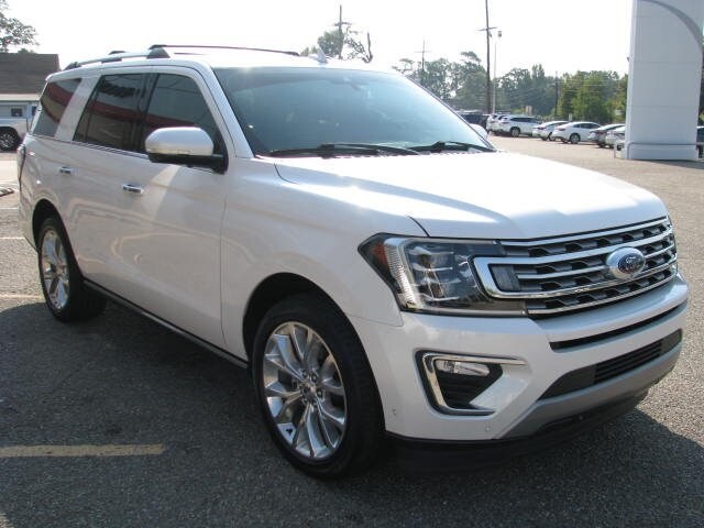 2019 Ford Expedition Limited photo 2