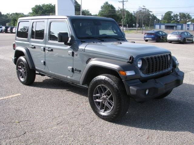 2024 Jeep Wrangler Sport S photo 4