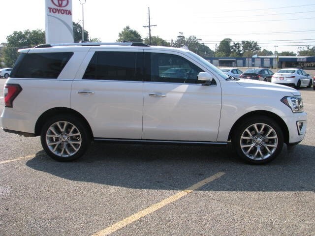 2019 Ford Expedition Limited photo 3