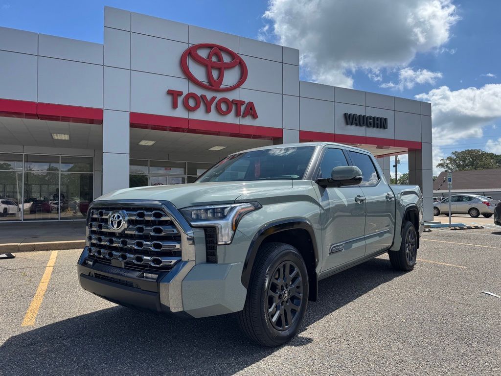 2026 Toyota Tundra PLATINUM CREWMAX 5.5 