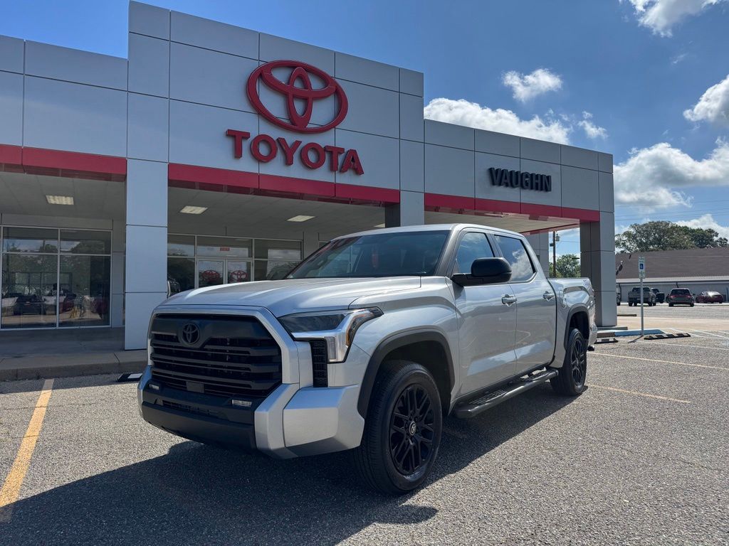 2026 Toyota Tundra SR5 CREWMAX 5.5 