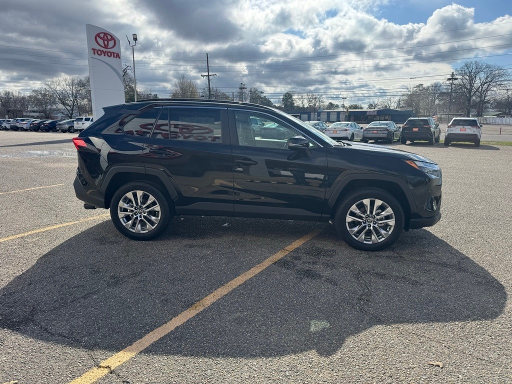 New 2025 Toyota RAV4 XLE Premium XLE PREM FWD SUV