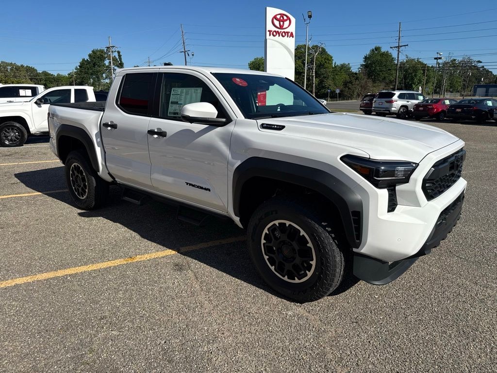 New 2026 Toyota Tacoma SR5 4X4 DOUBLE CAB