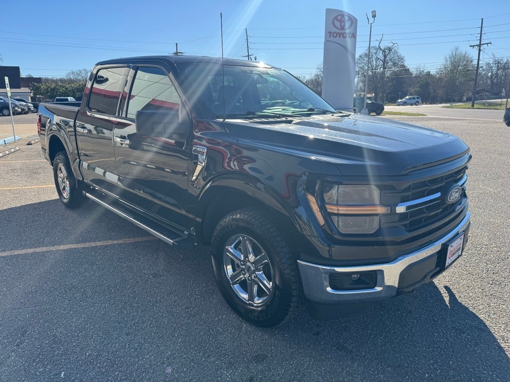 Used 2025 Ford F-150 XLT Truck SuperCrew Cab