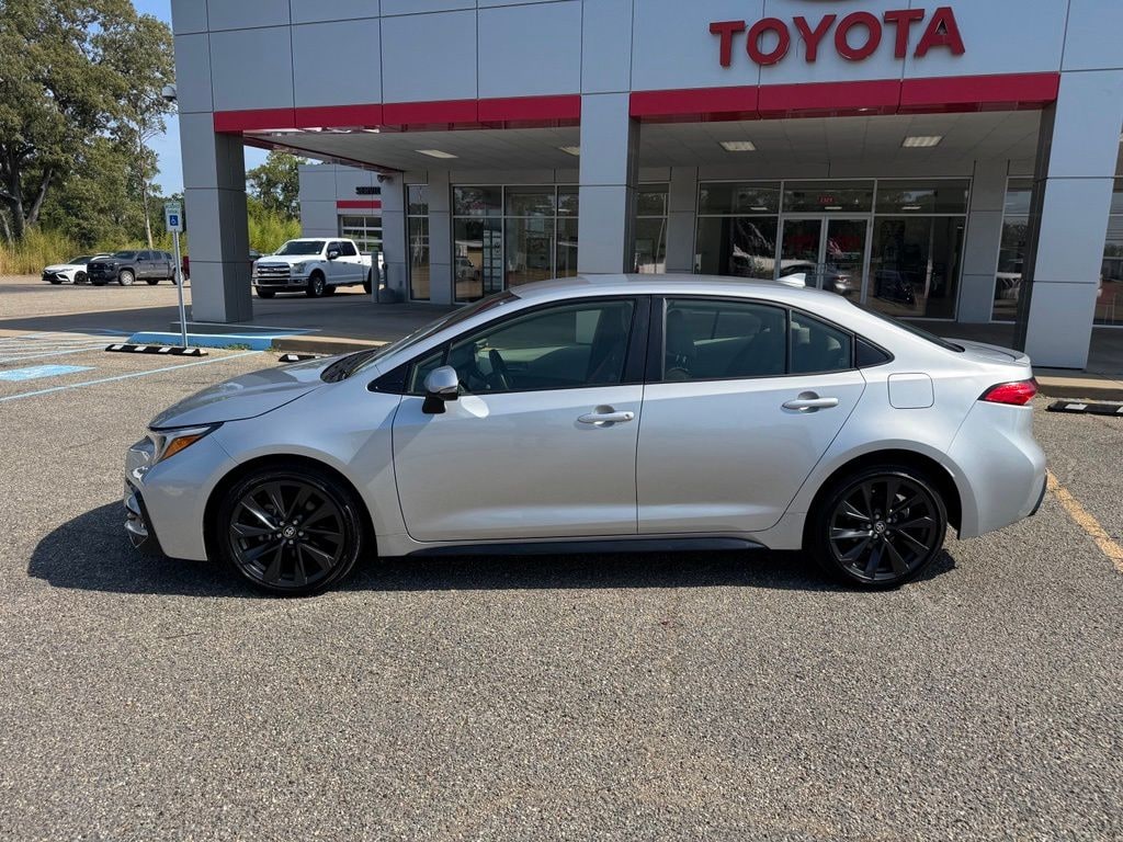 Used 2025 Toyota Corolla Hybrid SE Sedan