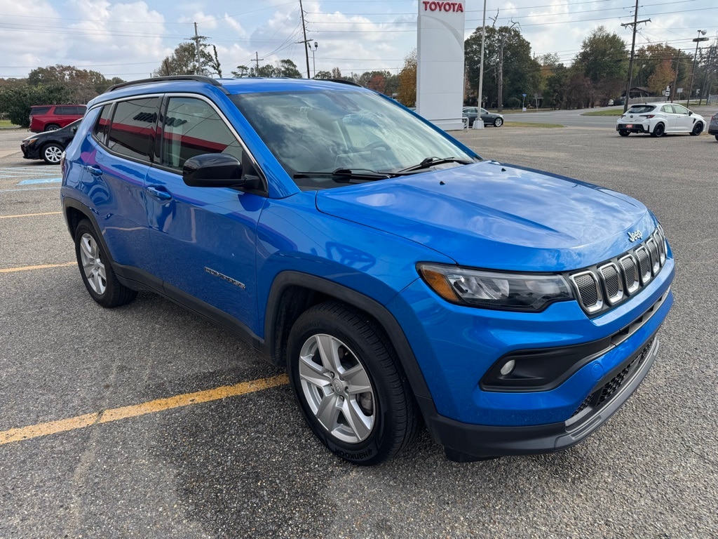 Used 2022 Jeep Compass Latitude SUV