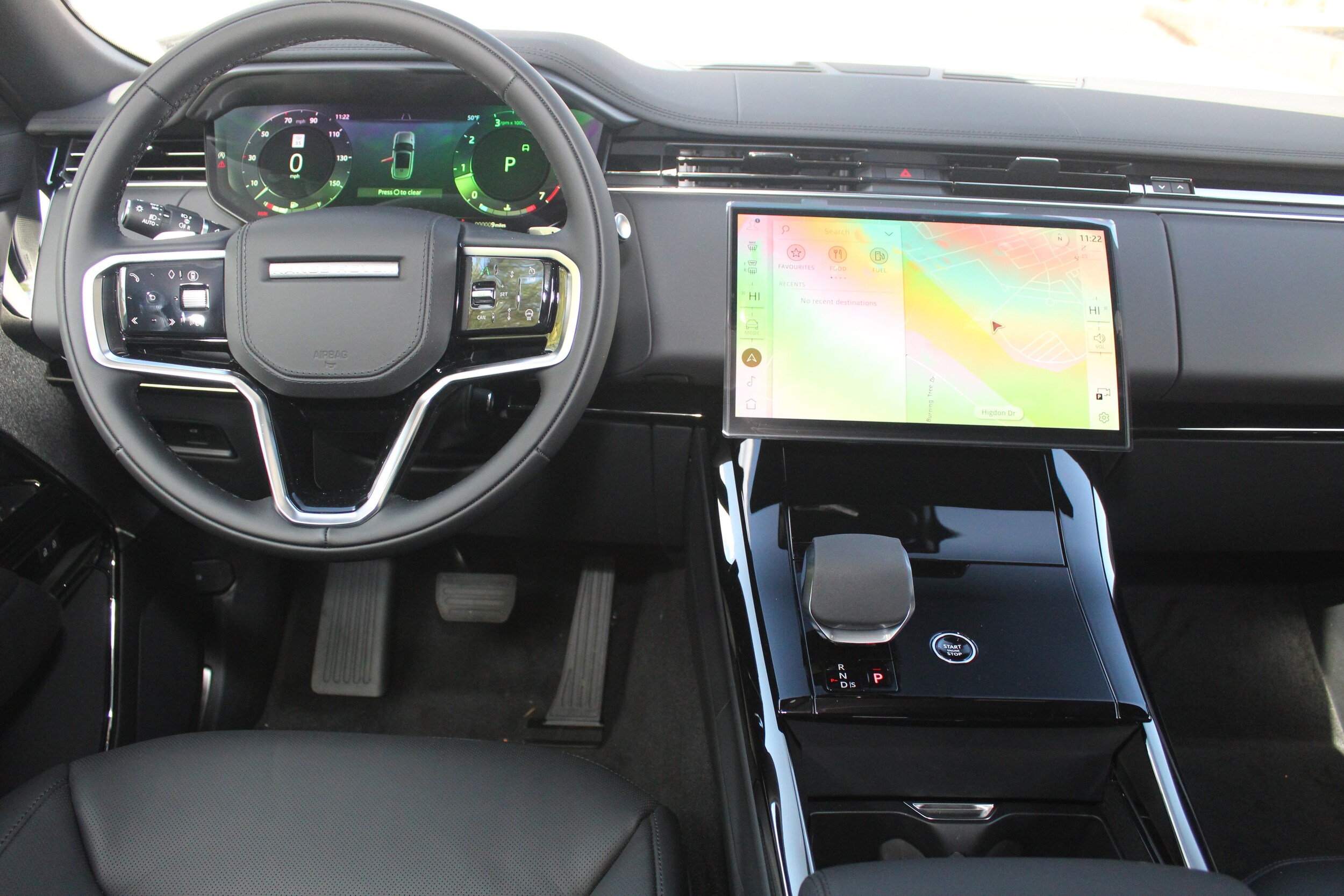 2025 Land Rover Range Rover Sport SE photo 4