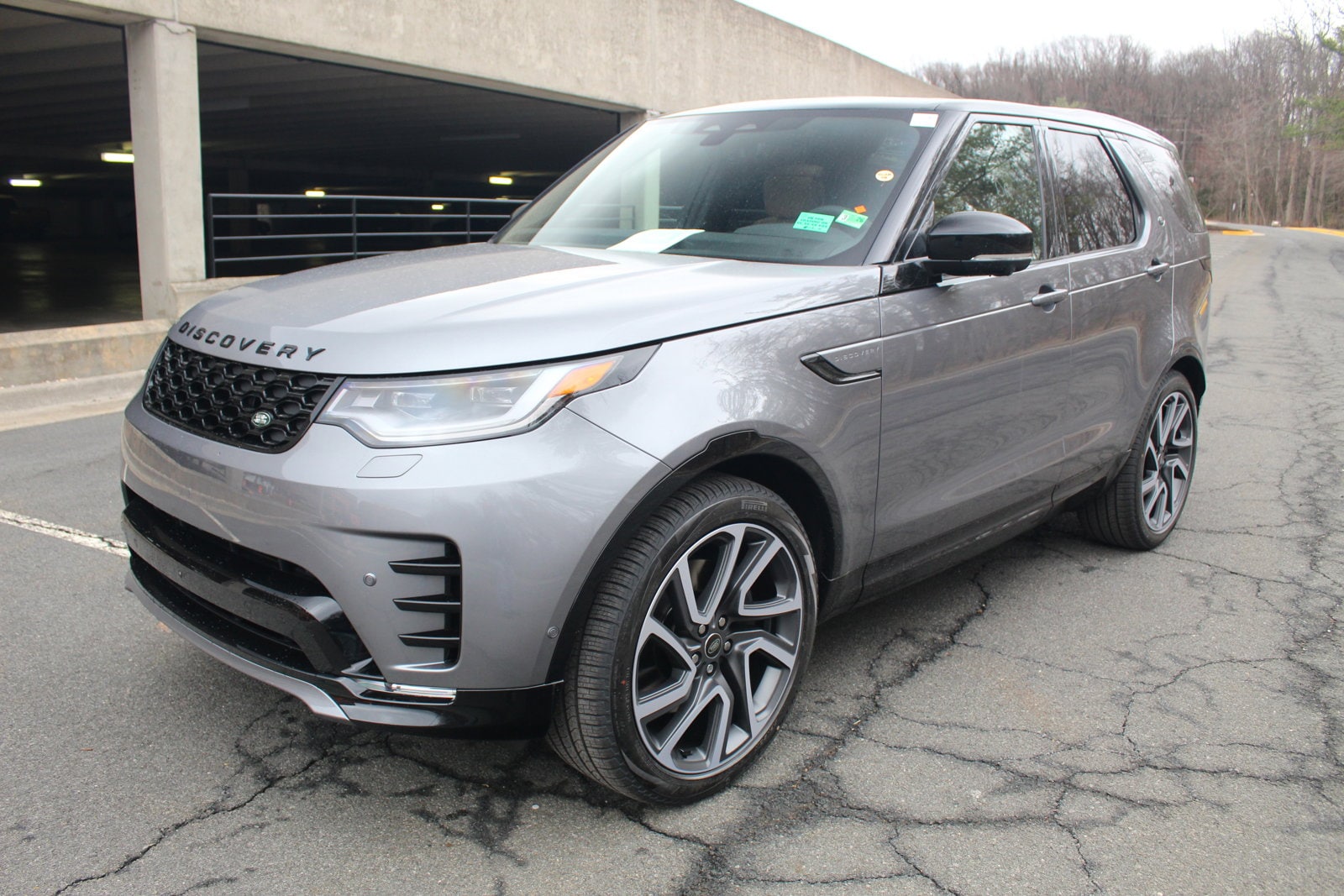 2025 Land Rover Discovery SUV 