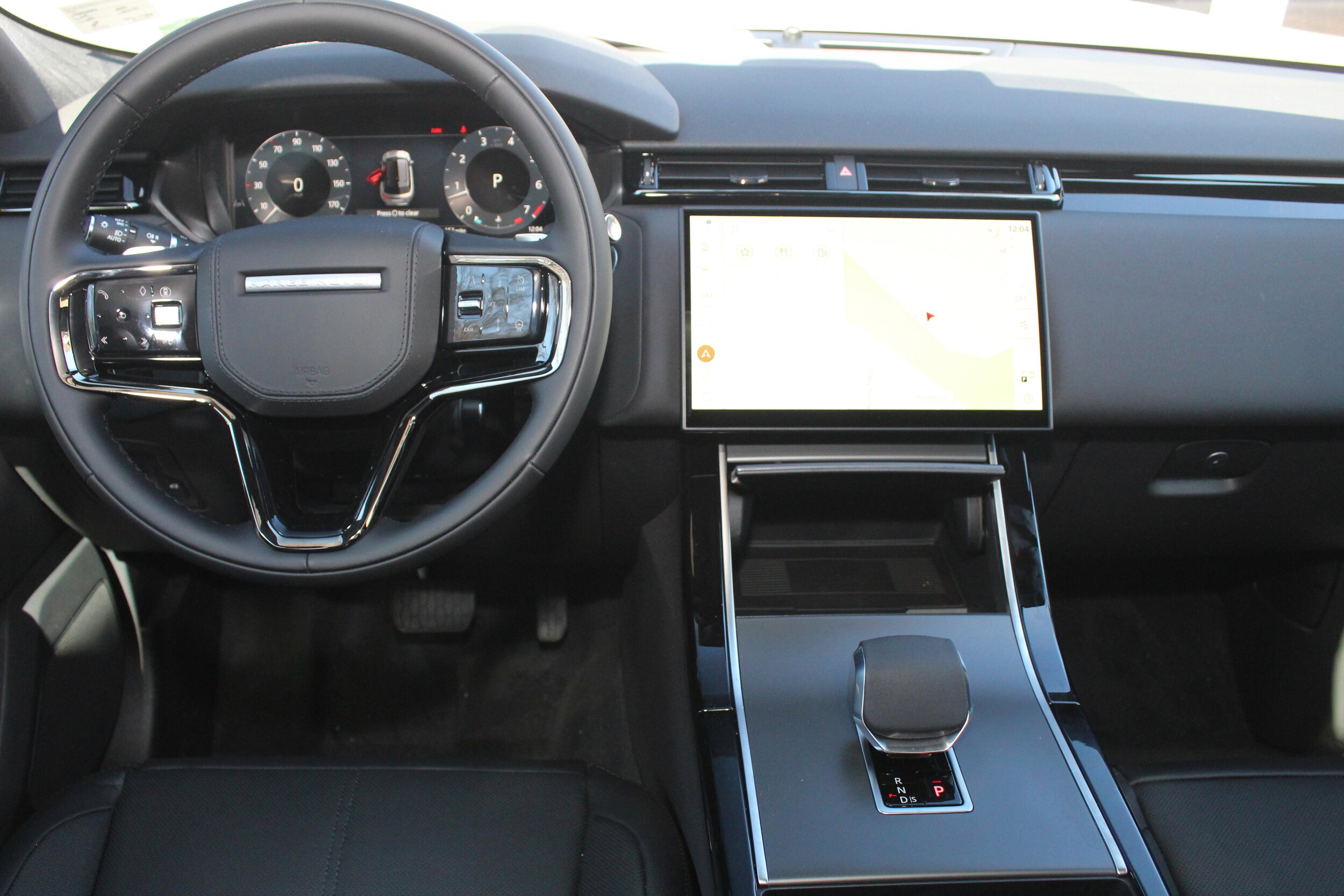 2026 Land Rover Range Rover Velar S photo 4