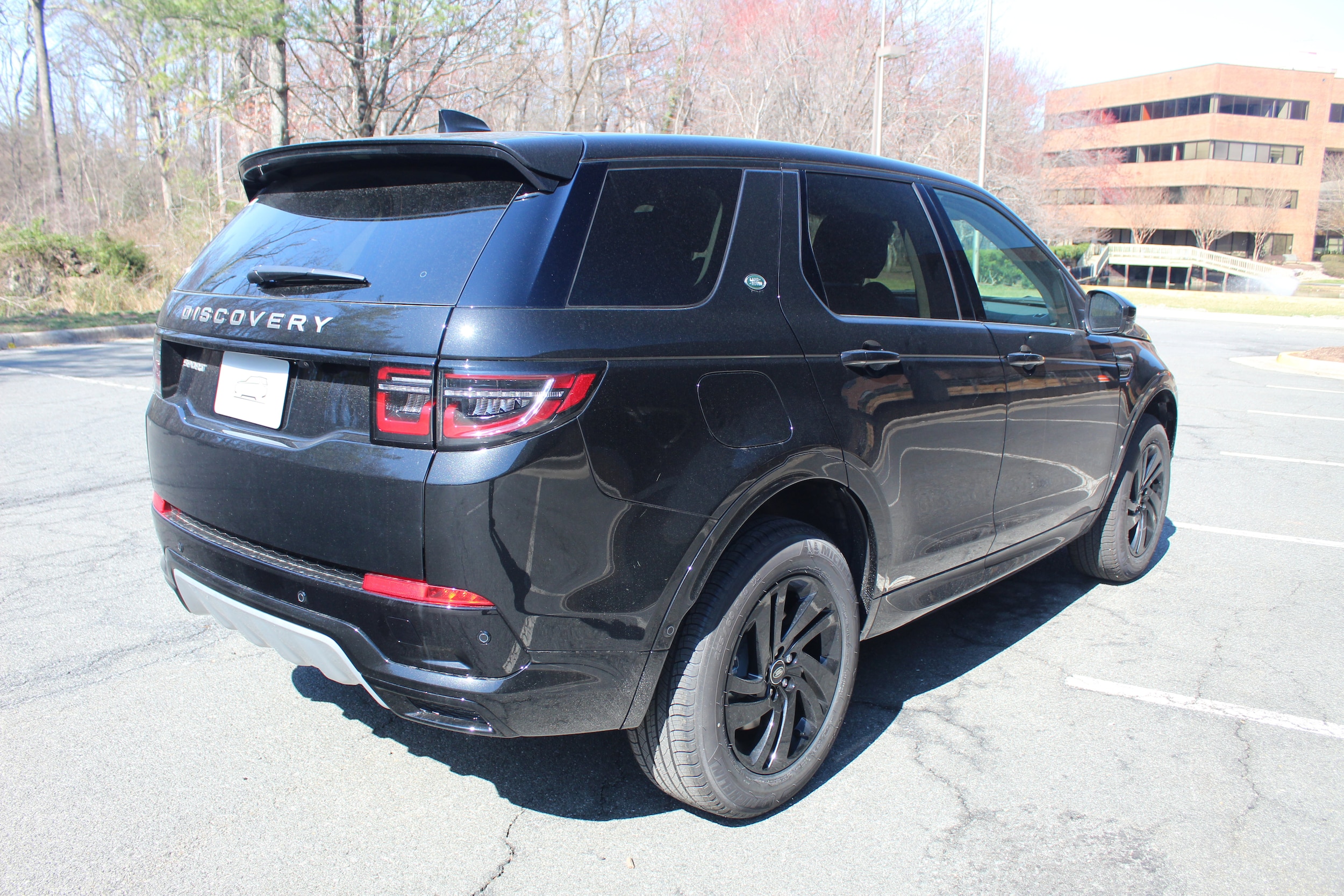 2025 Land Rover Discovery Sport S photo 2
