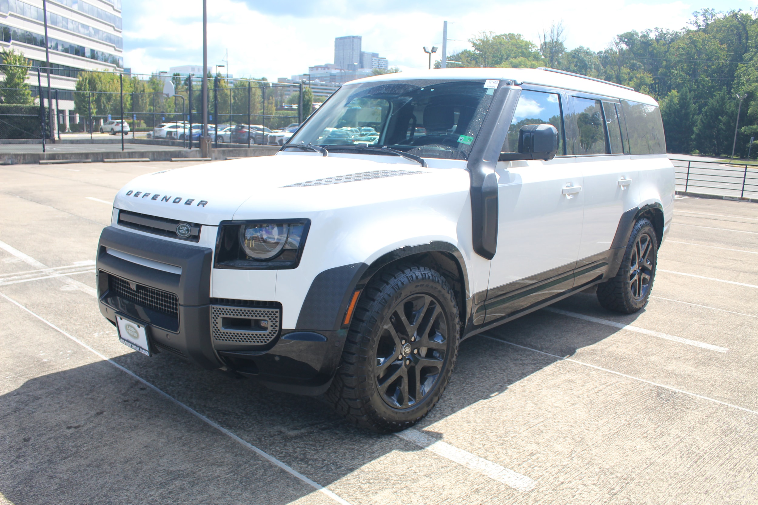 2024 Land Rover Defender 130 Outbound