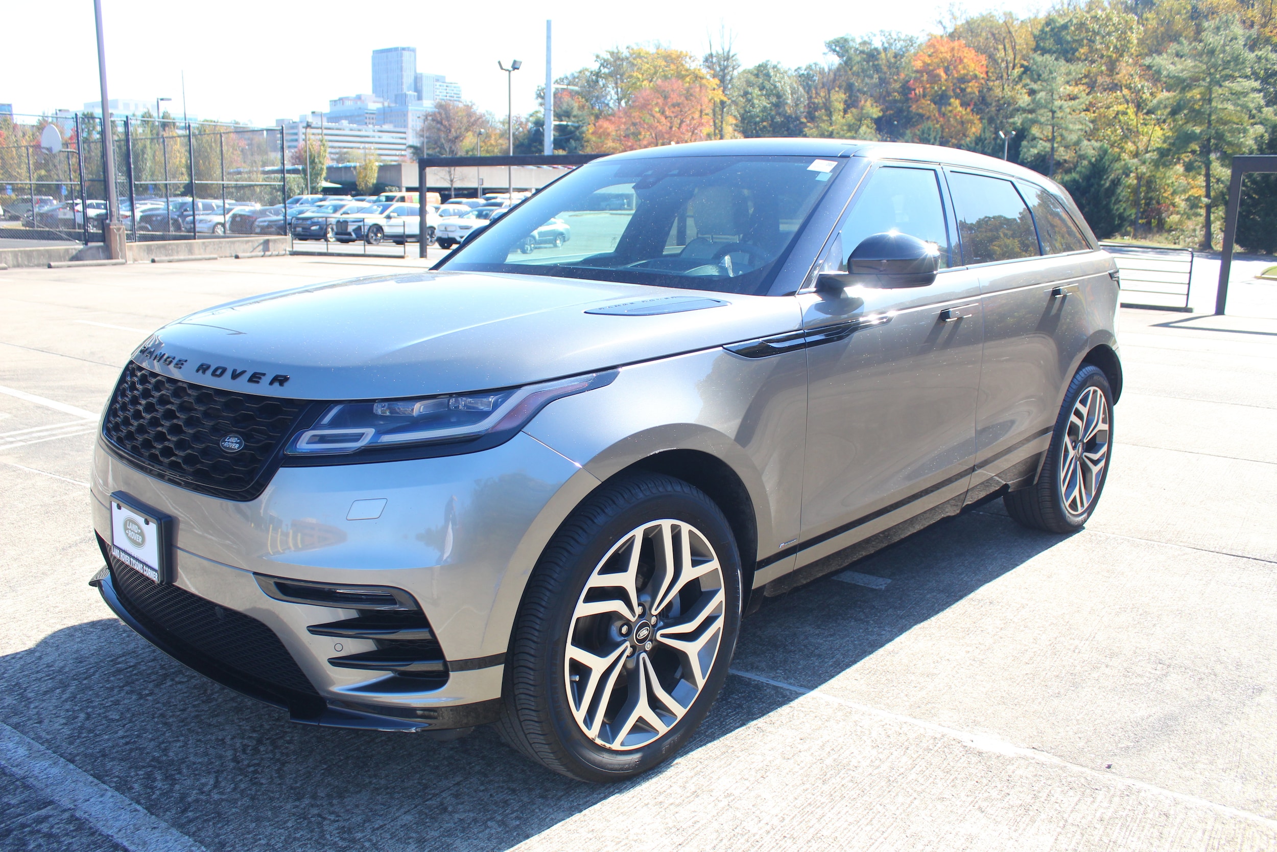 2020 Land Rover Range Rover Velar SUV  2020 Land Rover Range Rover Velar SUV