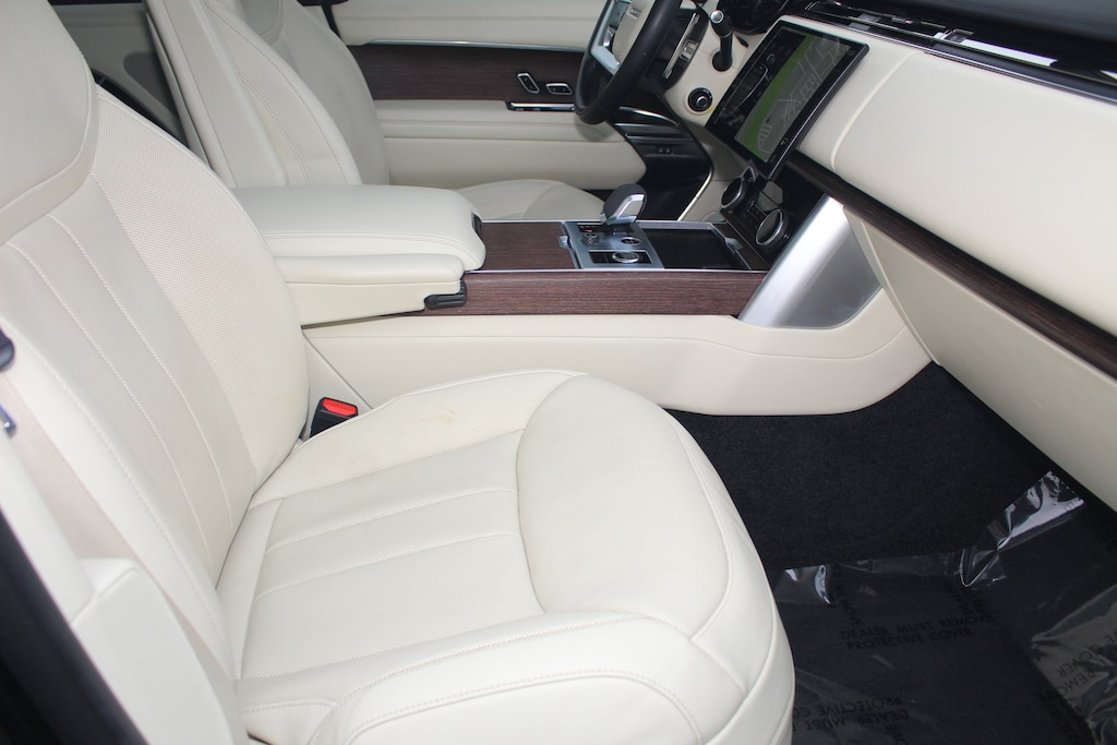 Used 2023 Land Rover Range Rover P400 SE SUV