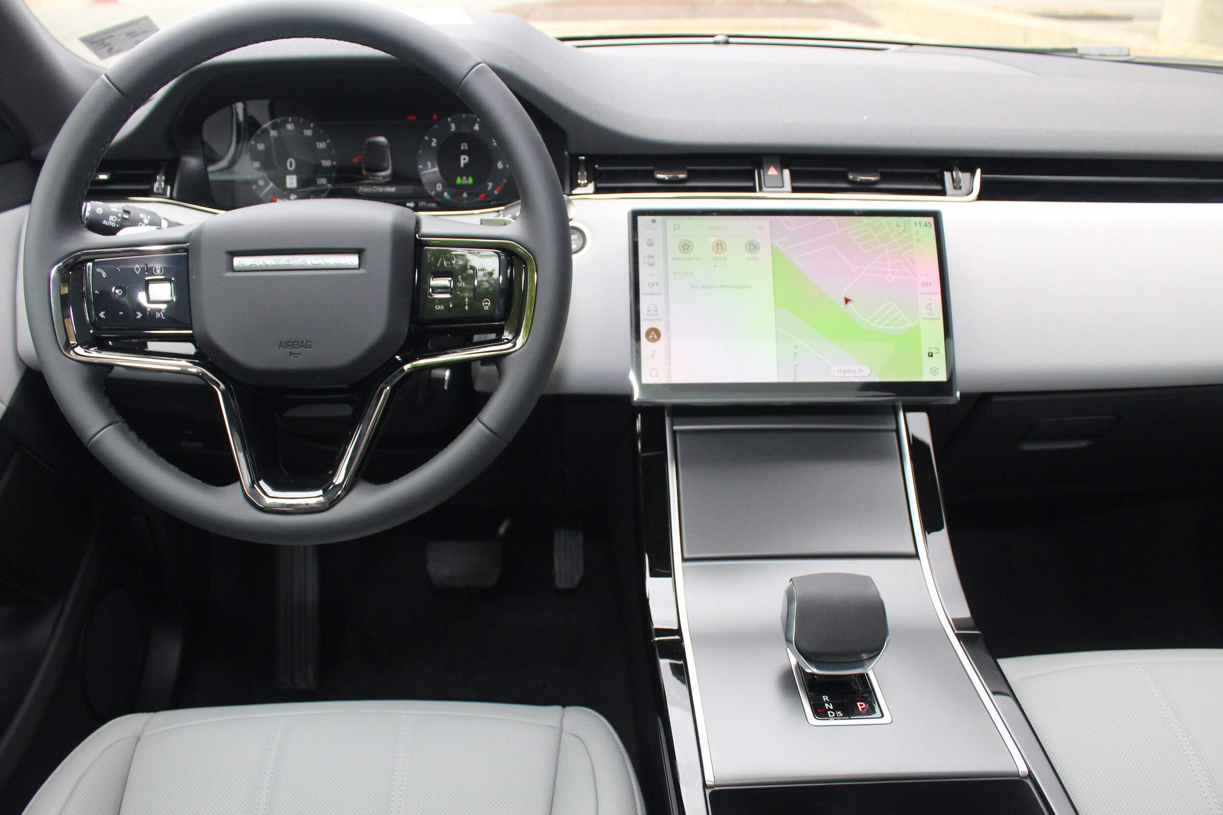 2026 Land Rover Range Rover Evoque S photo 4