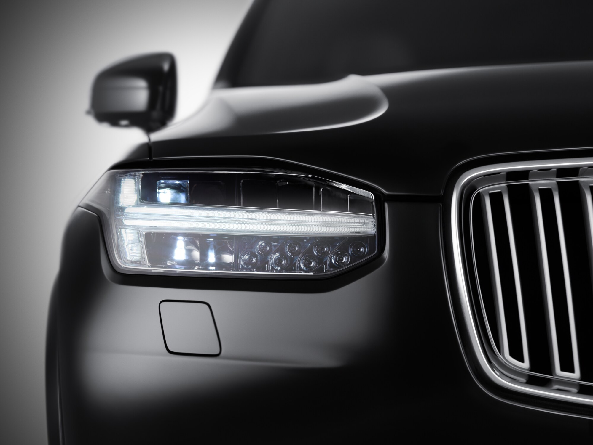 XC90_Headlight_Black