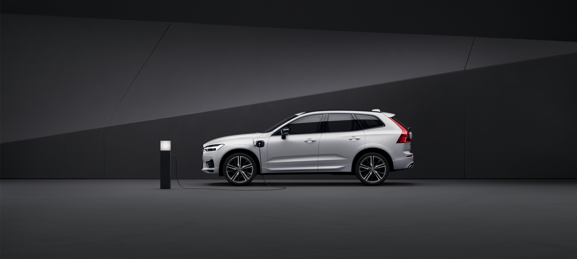 Volvo xc60 plug in hybrid electric range deals