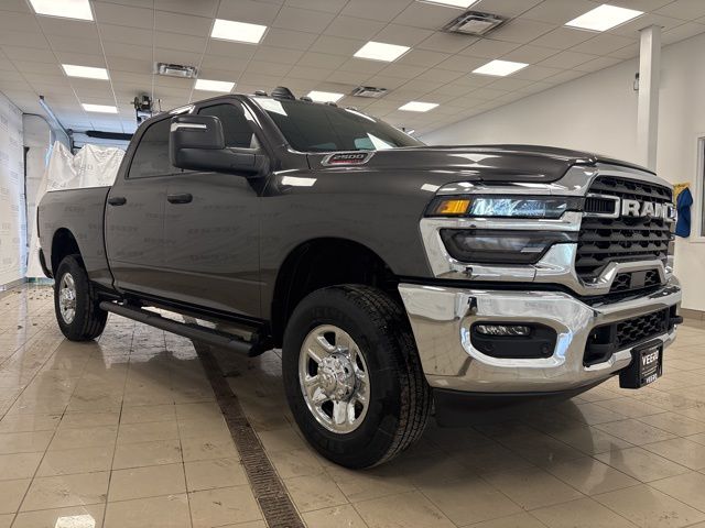 2026 RAM 2500 Tradesman - Photo 6