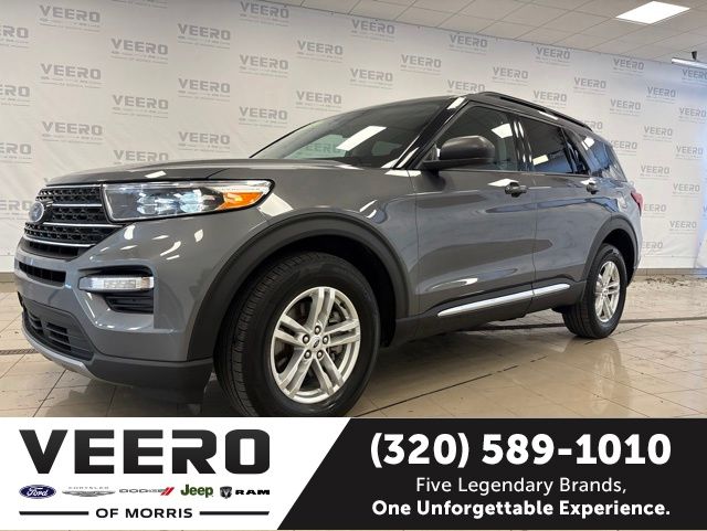 2023 Ford Explorer XLT 4WD's photo