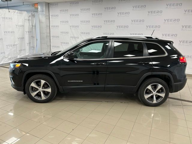 Used 2019 Jeep Cherokee Limited with VIN 1C4PJMDX1KD304279 for sale in Morris, Minnesota