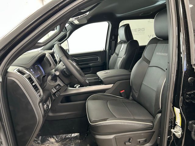 2026 RAM 2500 Laramie - Photo 9