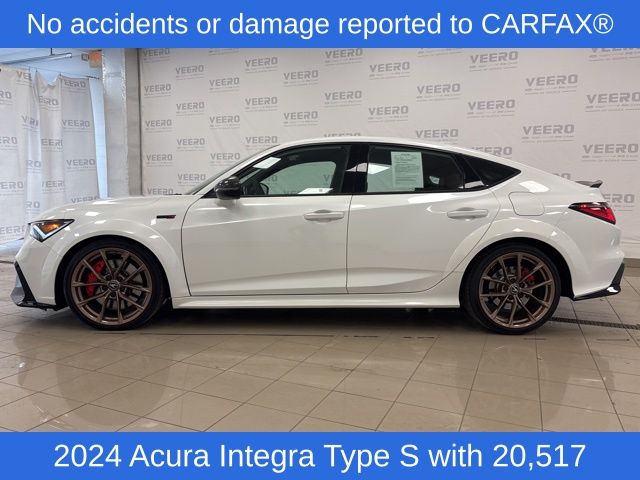 Used 2024 Acura Integra Type-S with VIN 19UDE5G99RA000155 for sale in Morris, Minnesota