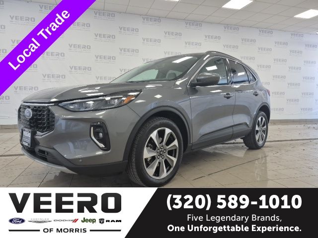 2023 Ford Escape Platinum AWD's photo
