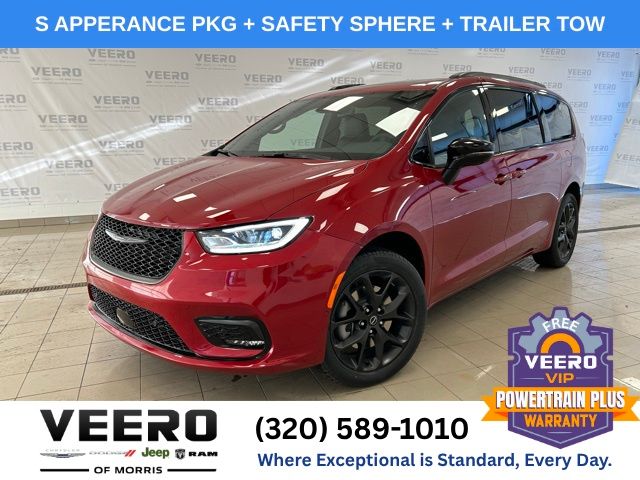 2026 Chrysler Pacifica Limited AWD's photo