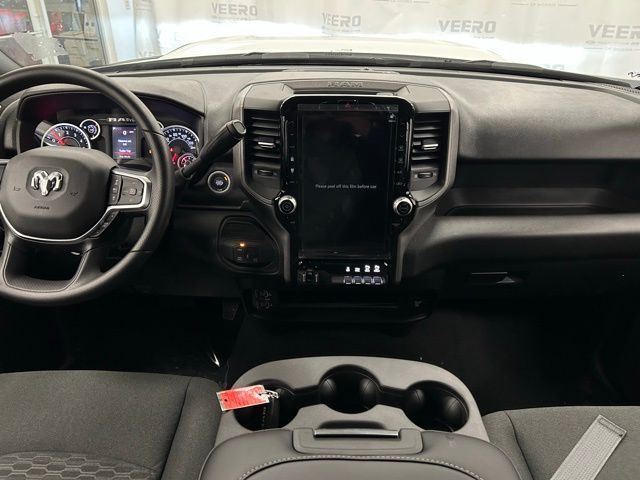2026 RAM 2500 Tradesman/Black Express - Photo 16