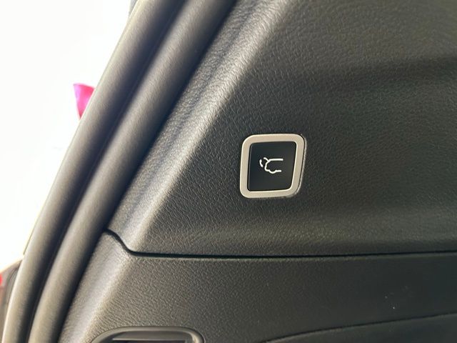 2026 Chrysler Pacifica Select - Photo 28