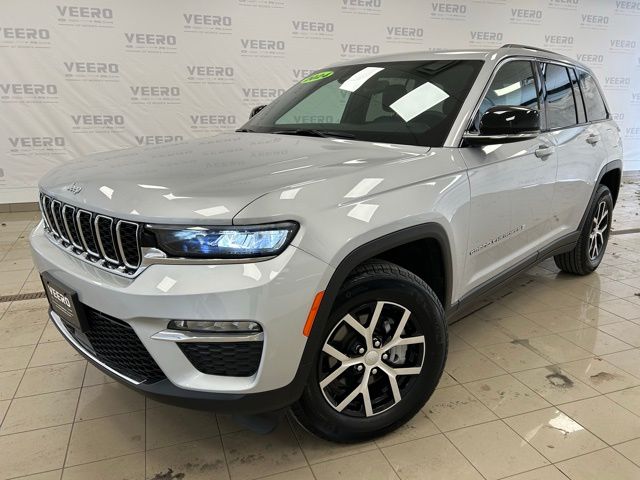 Used 2024 Jeep Grand Cherokee Limited with VIN 1C4RJHBG8RC260932 for sale in Morris, Minnesota