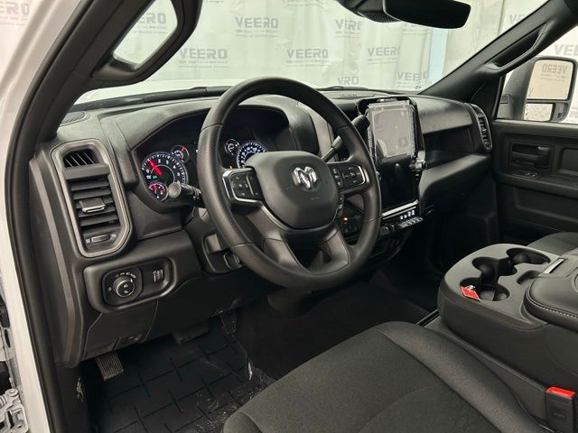 2026 RAM 2500 Tradesman/Black Express - Photo 9