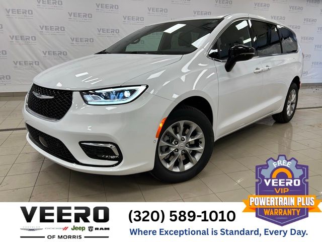 2026 Chrysler Pacifica Select's photo