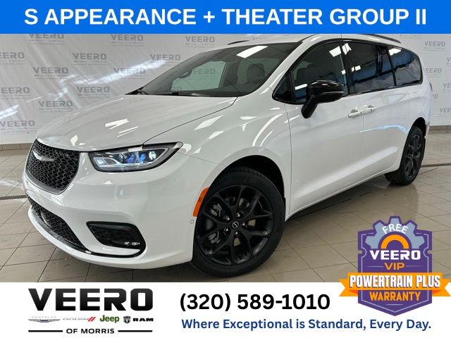 2026 Chrysler Pacifica Select AWD's photo